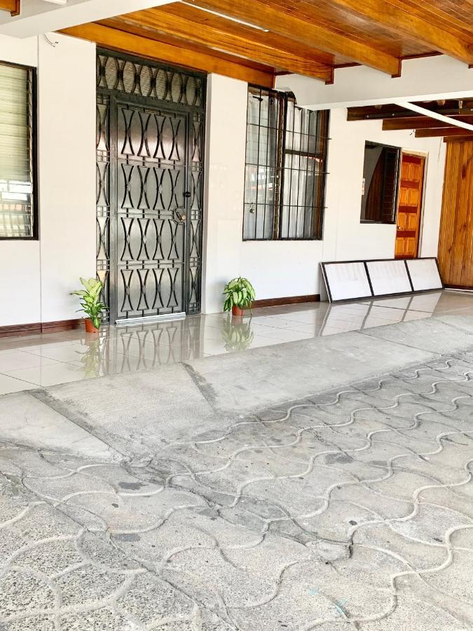 Global House Cr Hostel Backpackers Alajuela Habitacion Compartida 2 Camas Por Habitacion Exterior photo